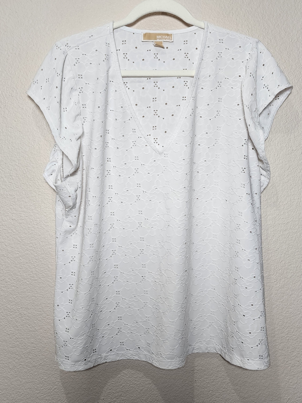 MICHAEL Michael Kors White Eyelet V-Neck Short Sleeve Top